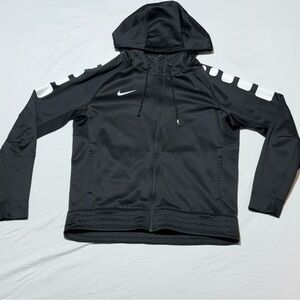Nike Women’s Therma-FIT Elite Full-Zip Basketball Hoodie-Large